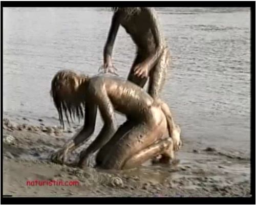 Naturistin Dirty Girls [Naturism Online]